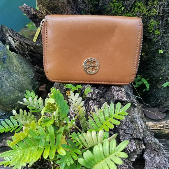 Tory Burch Handbags - Tory Burch Wallet - Good Preowned Condition (GPC)